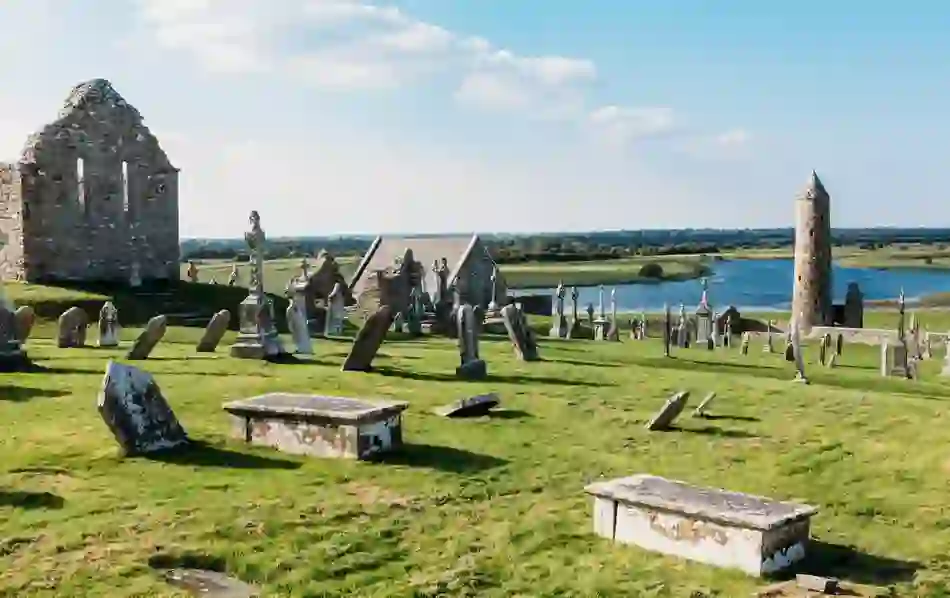 hiddenheartlands-clonmacnoisev1