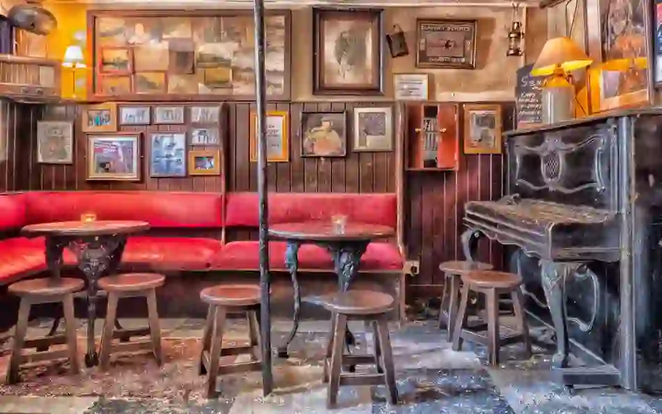 irelands-hidden-heartlands-seans-bar-athlone